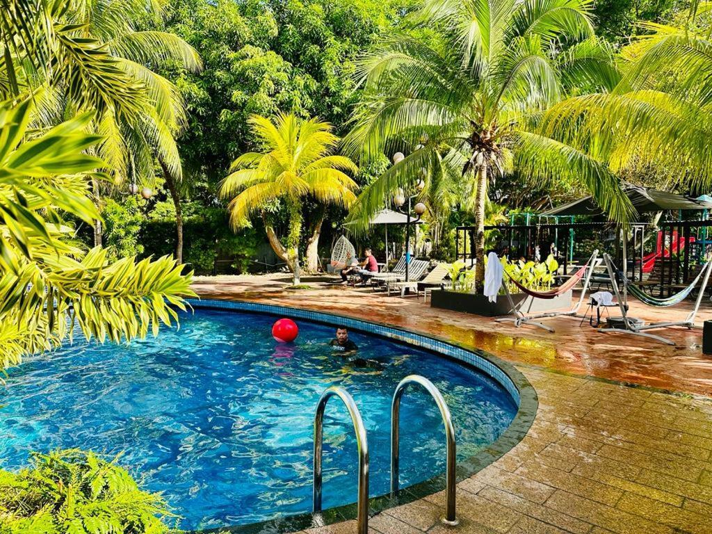 เซนจูรี เบย์ ไพรเวต เรสซิเดนซ์ Apartment สุไหงดูอาบูกิต ภายนอก รูปภาพ
